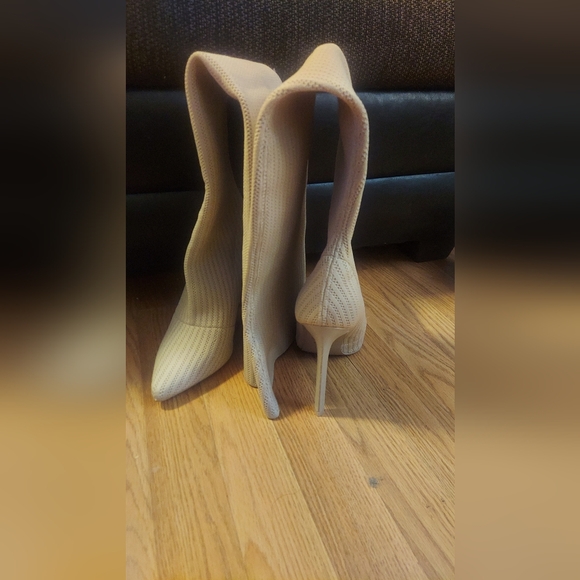 Size 10 knee high boots - Picture 2 of 6